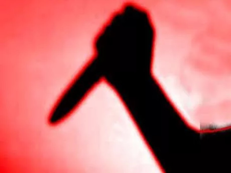 बारातियों ने दुल्हन के भाई पर जानलेवा हमला किया डीजे में नाचने को लेकर हुआ विवाद कुल्हाड़ी से गर्दन में किया वार दो गिरफ्तार