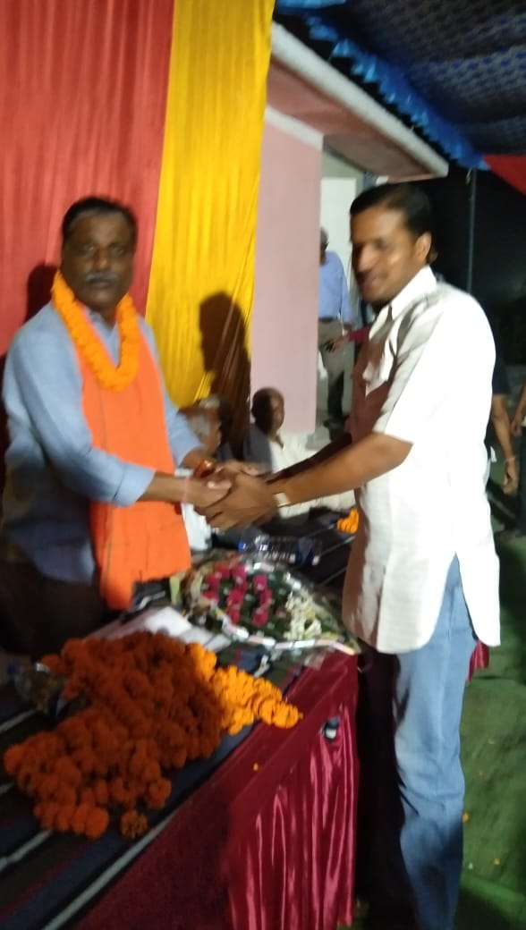 सेंदरी में लाखों के विकास कार्यों का विधायक रजनीश सिंह ने किया भूमिपूजन, मोदी से प्रभावित होकर 25लोगो ने किया भाजपा प्रवेश