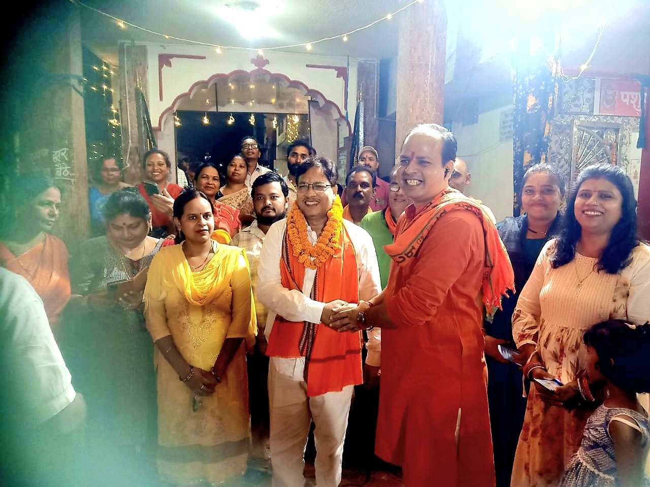 मस्तूरी भाजपा प्रत्याशी डॉ कृष्णमूर्ति बांधी ने देवरी खुर्द के सतबहनीया और बूटापारा के मनका देवी मंदिर में पूजन के साथ किया चुनाव प्रचार का आगाज