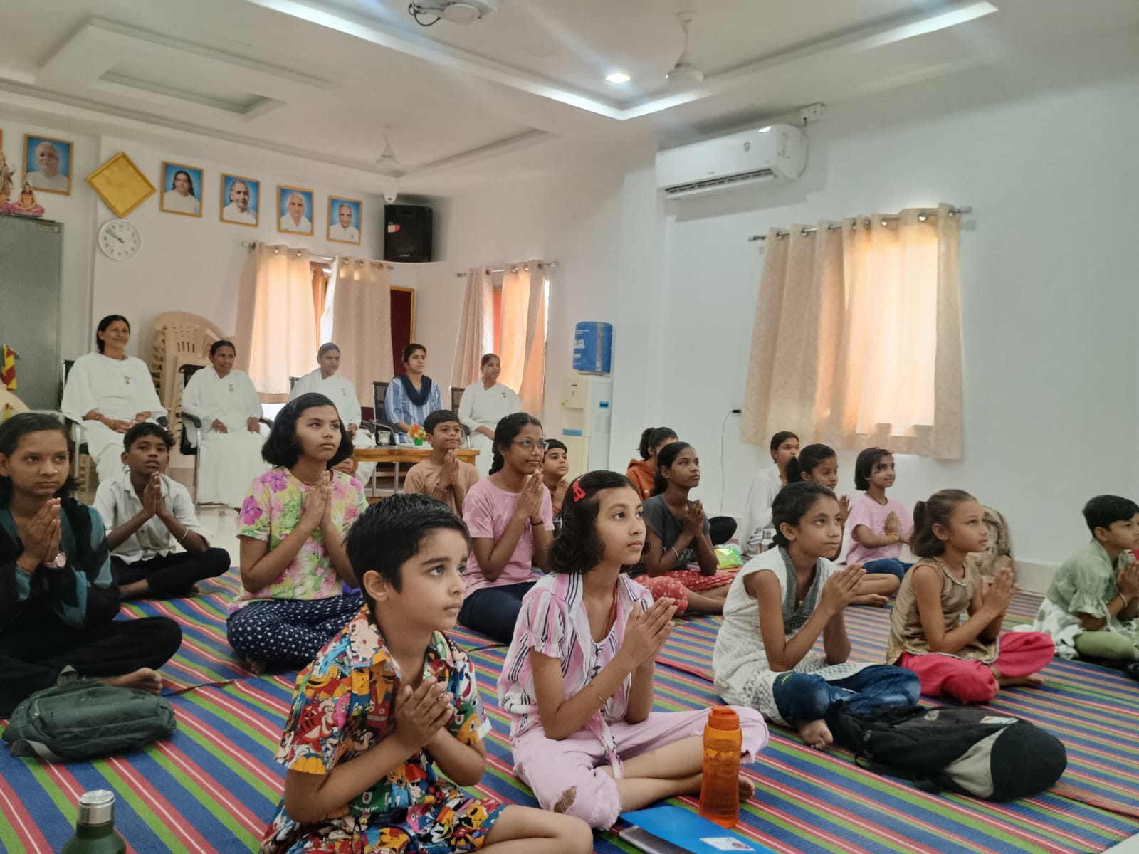 हेमूनगर: नैतिक मूल्यों और आध्यात्मिक संस्कारों से सजे समर कैंप का तीसरा दिन