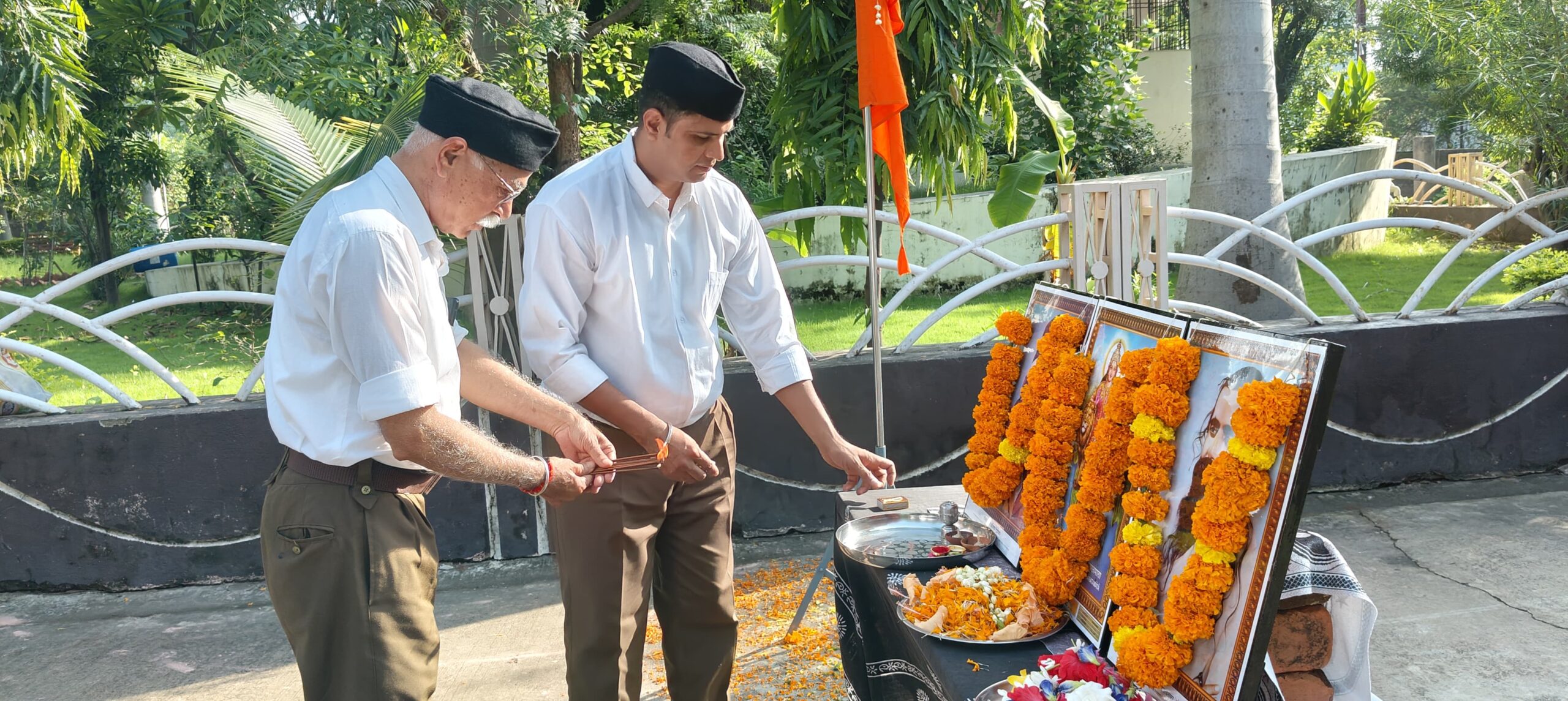 राष्ट्रीय स्वयं सेवक संघ,महाराणा प्रताप उपनगर के अंतर्गत श्री राम शाखा रामा वैली में गुरुपूजन महोत्सव मनाया गया