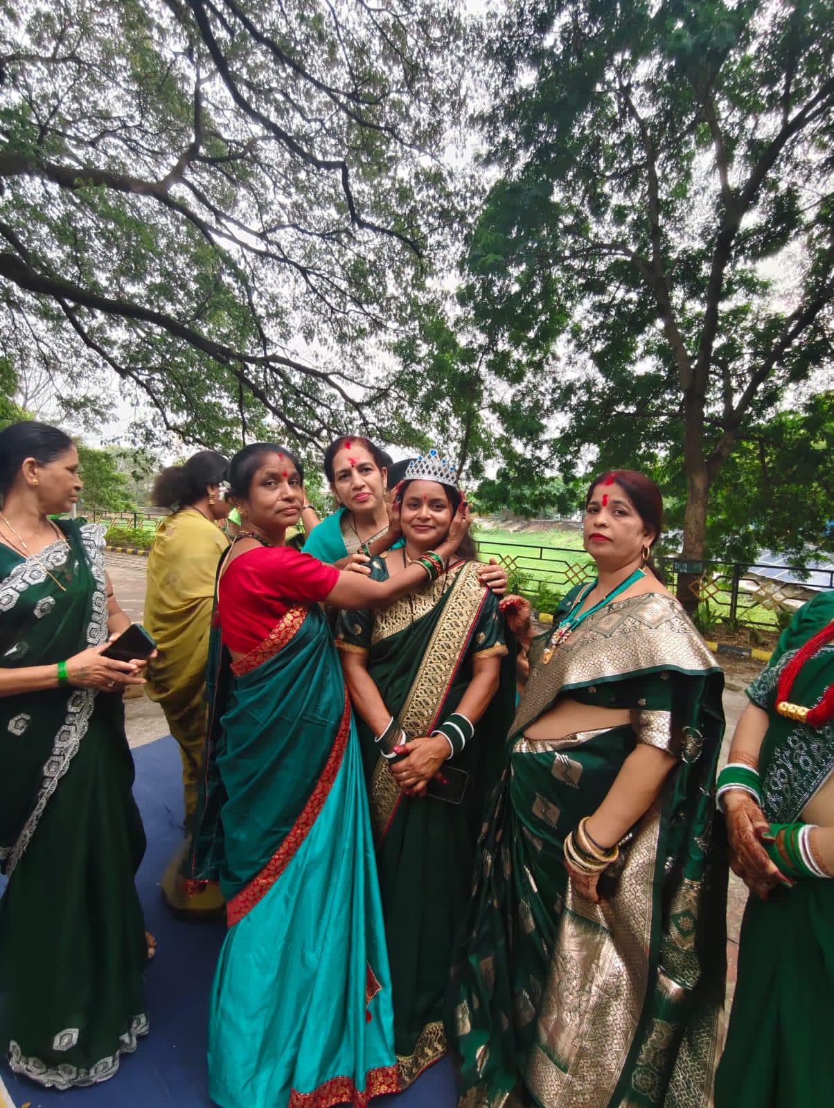 हरियाली और शिव को समर्पित सावन को पश्चिम मंडल कस्तूरबा नगर  महिला मोर्चा की बहनों ने धूमधाम से मनाया