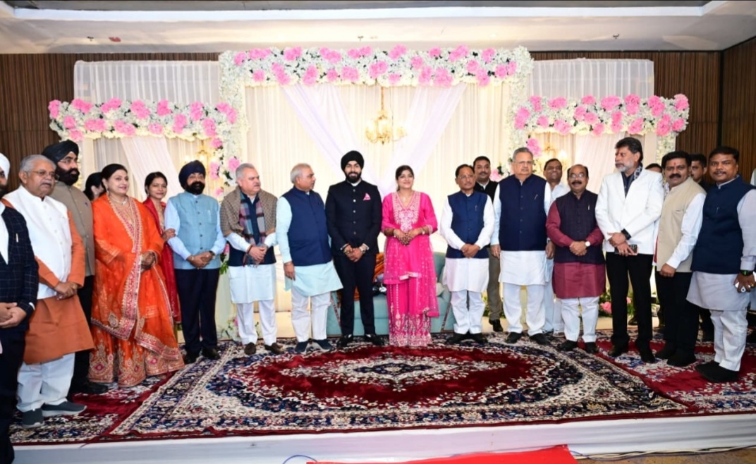 मुख्यमंत्री श्री विष्णुदेव साय और विधानसभा अध्यक्ष डॉ. रमन सिंह बिलासपुर पहुंचे