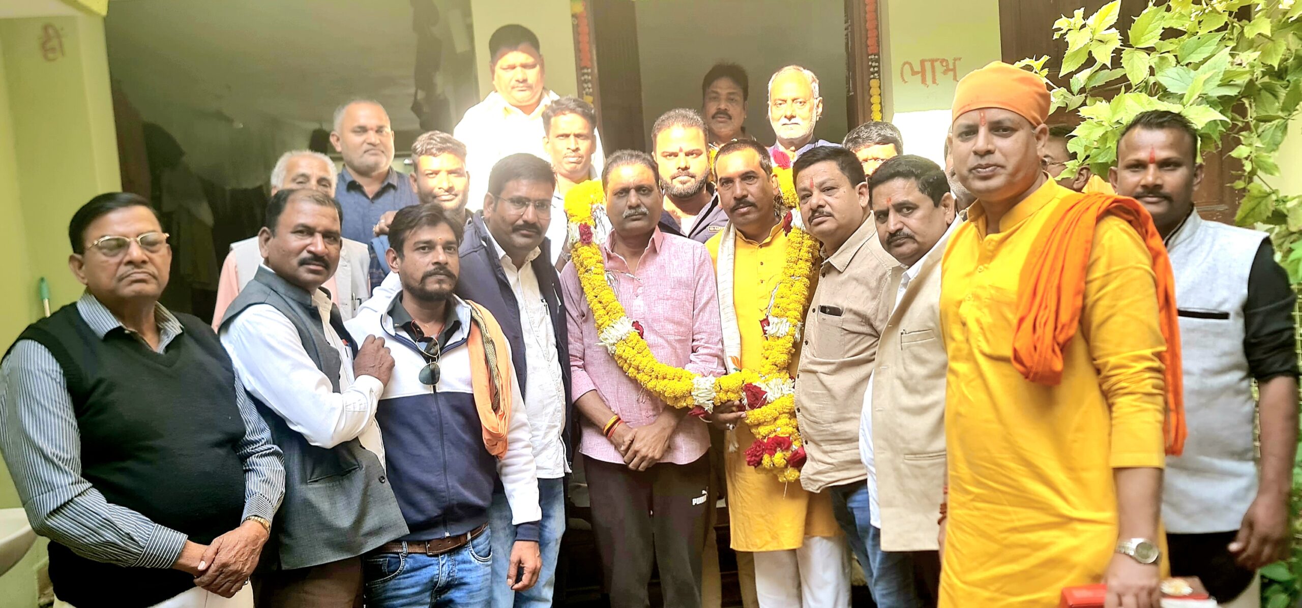 जिला सहकारी केंद्रीय मर्यादित बैंक बिलासपुर के अध्यक्ष बने रजनीश सिंह का जिले के क्षत्रिय समाज ने किया भव्य सम्मान