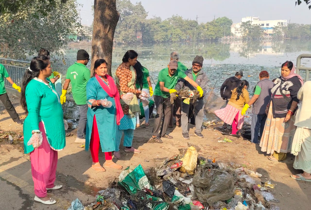 ग्रीन आर्मी का एक दिवसीय धरना के साथ चौथे दिन जारी रहा महाराजबंध सफाई अभियान