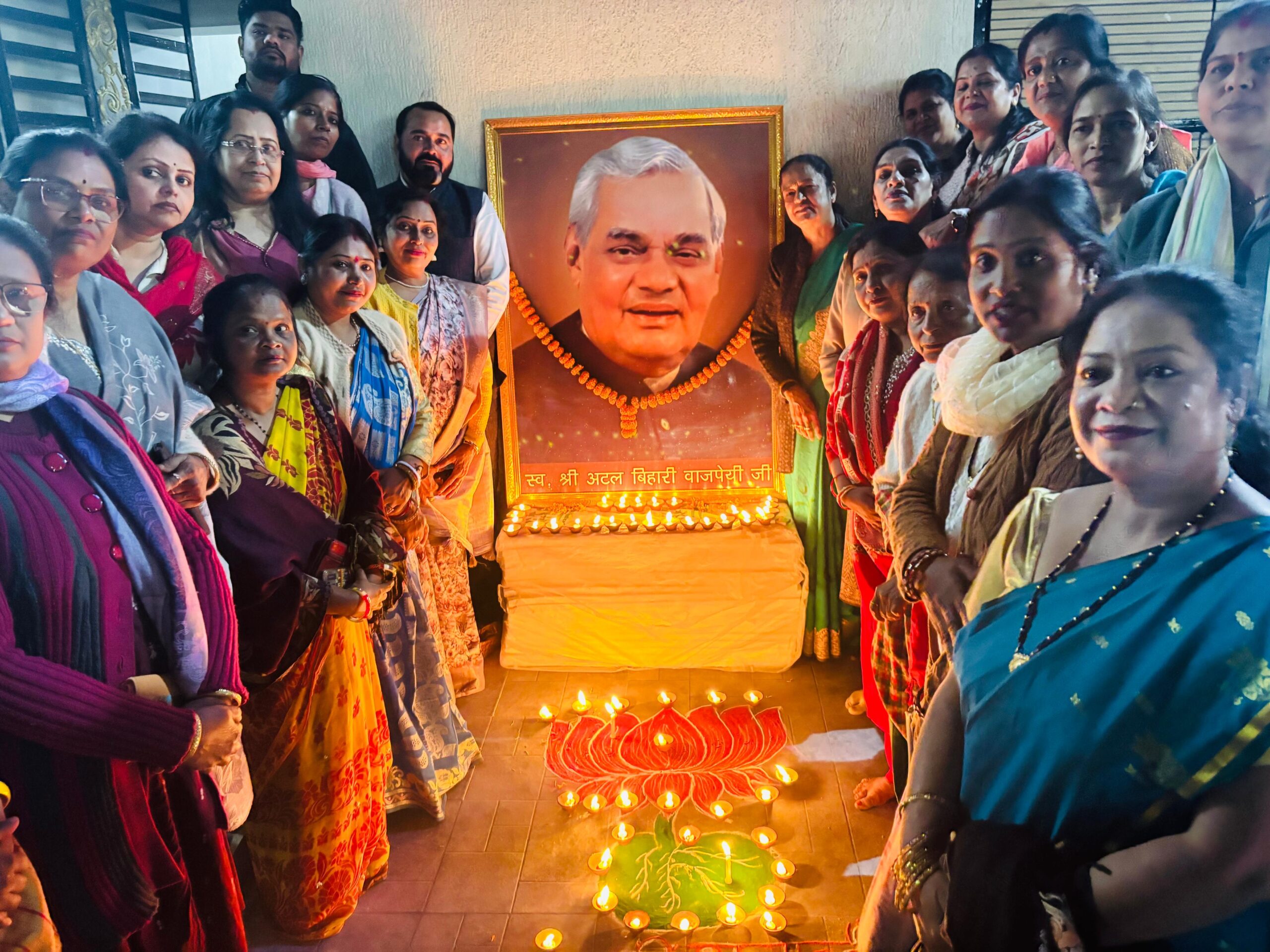 भारत रत्न पूर्व प्रधानमंत्री स्व अटल बिहारी वाजपेई जी की जन्म जयंती पर भारतीय जनता पार्टी बिलासपुर द्वारा चलाया गया स्वच्छता अभियान