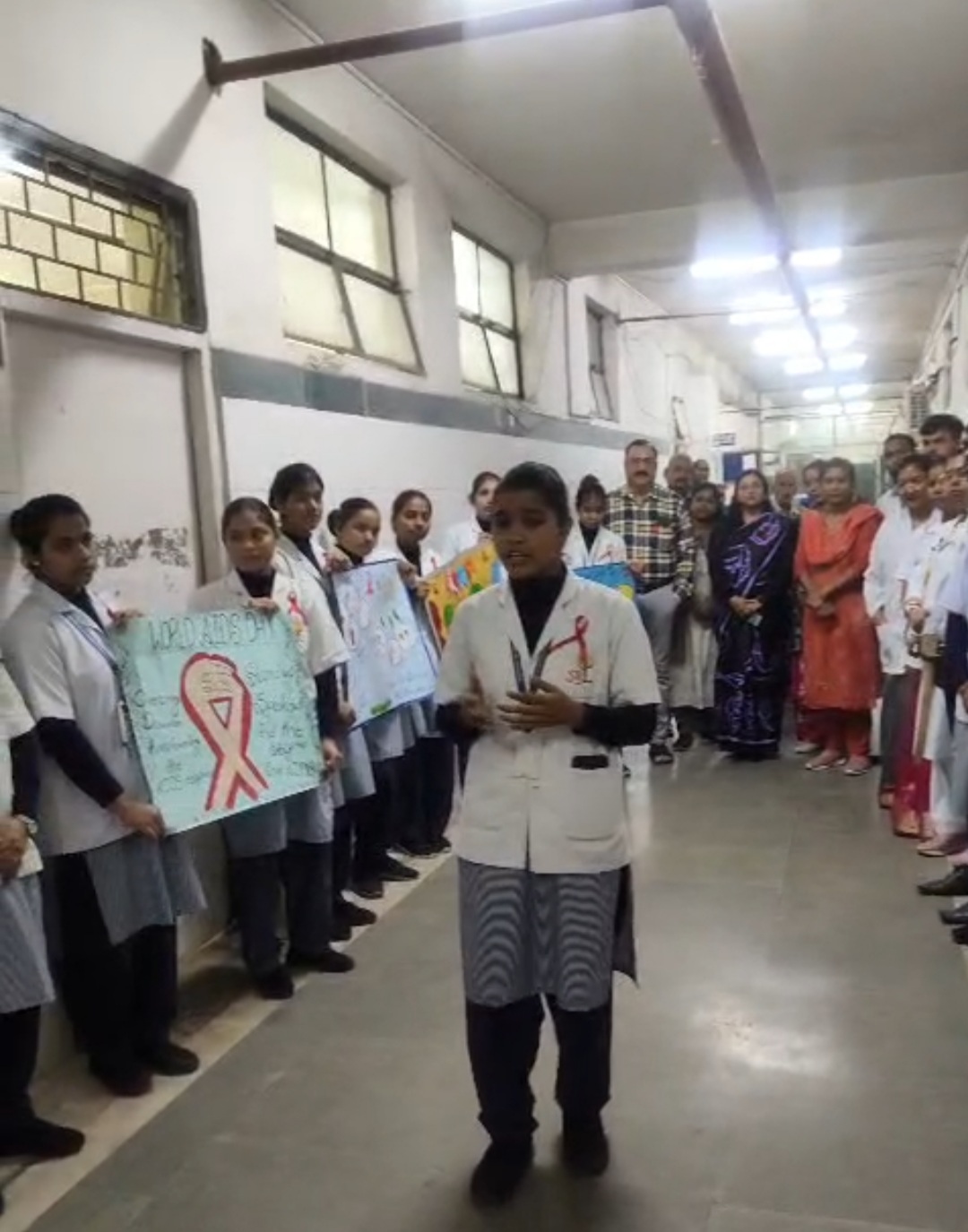 सिम्स बिलासपुर में विश्व एड्स दिवस पर जागरूकता कार्यक्रम एवं नुक्कड़ नाटक का आयोजन