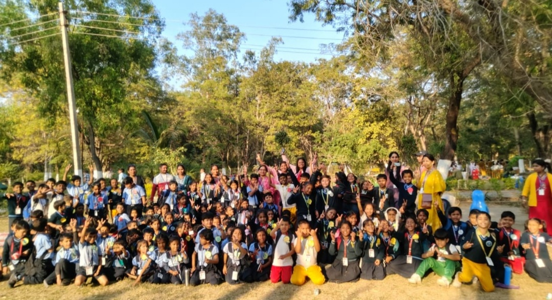 शिक्षण पद्धति को रोचक और सार्थक बनाने माडर्न एंड माॅरल अकादमिक पब्लिक स्कूल ने छात्र छात्राओं को कराई कानन पेंडारी की सैर