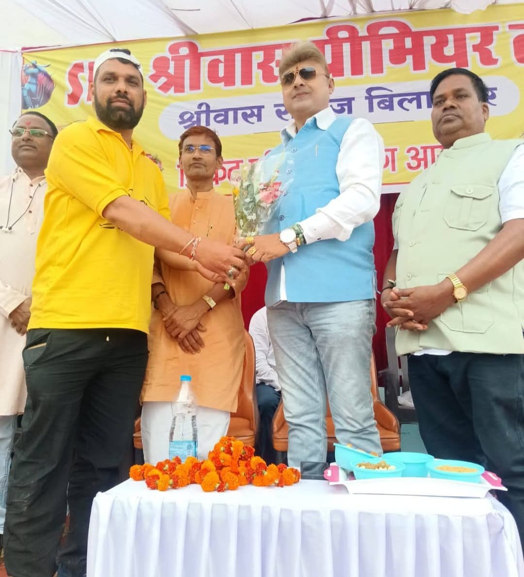 समाज में सामाजिक गतिविधि के साथ-साथ खेल का आयोजन स्वागतेय- त्रिलोक चंद्र श्रीवास (बिलासपुर मे श्रीवास प्रीमियर लीग का शुभारंभ)