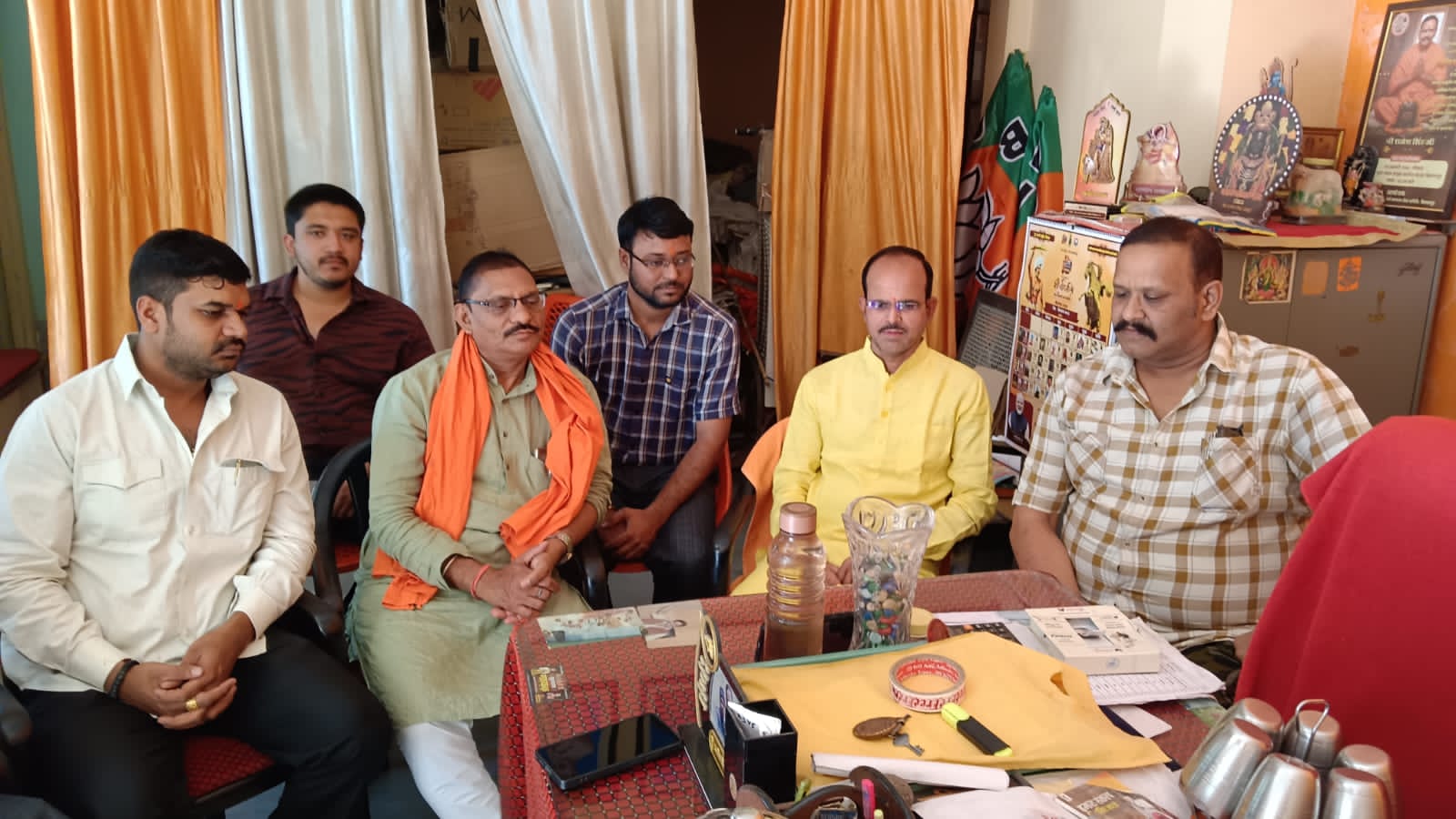 मोदी जी के ‘मन की बात’ को कार्यकर्ताओं ने सुना -दिनेश राजपूत “गुरूजी”