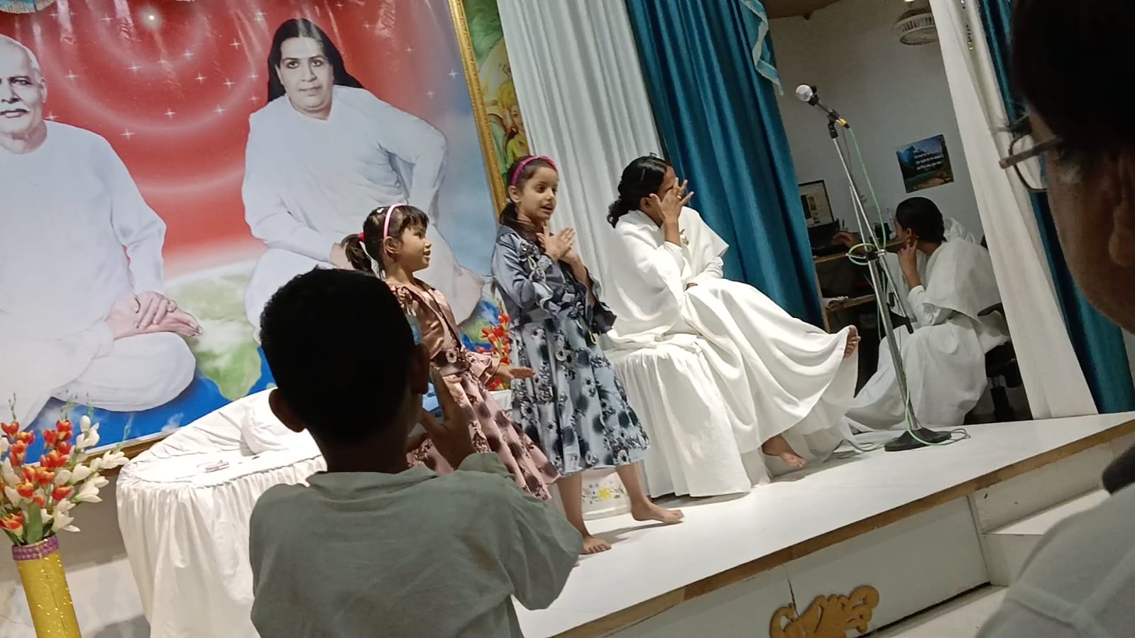 5 से 10&nbsp; मई तक पांच दिवसीय ओम शांति कॉटेज, नारायणी टावर के पीछे हेमू नगर में अभिभावकों और बच्चों के लिए समर कैंप का नि शुल्क आयोजन