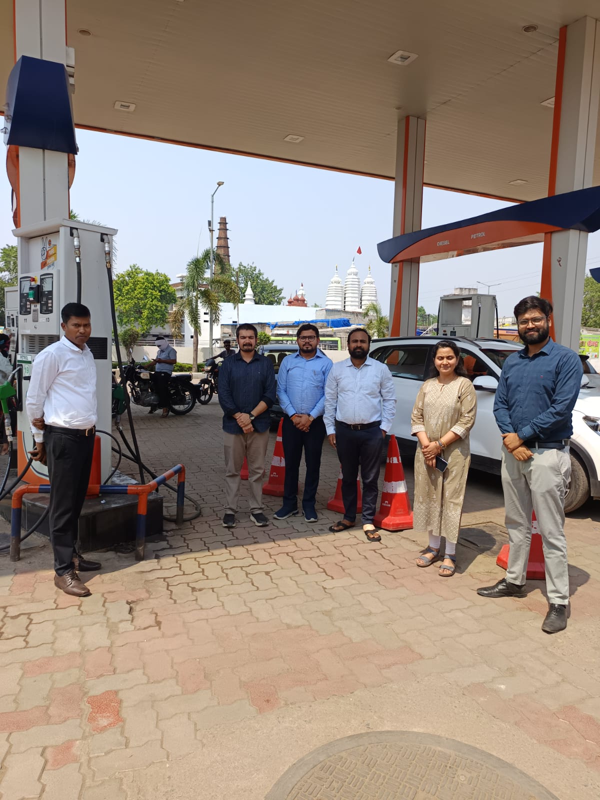 जिले में पेट्रोल-डीजल का पर्याप्त स्टॉक उपलब्ध ,घबराहट में खरीदारी नहीं करने कलेक्टर ने की अपील