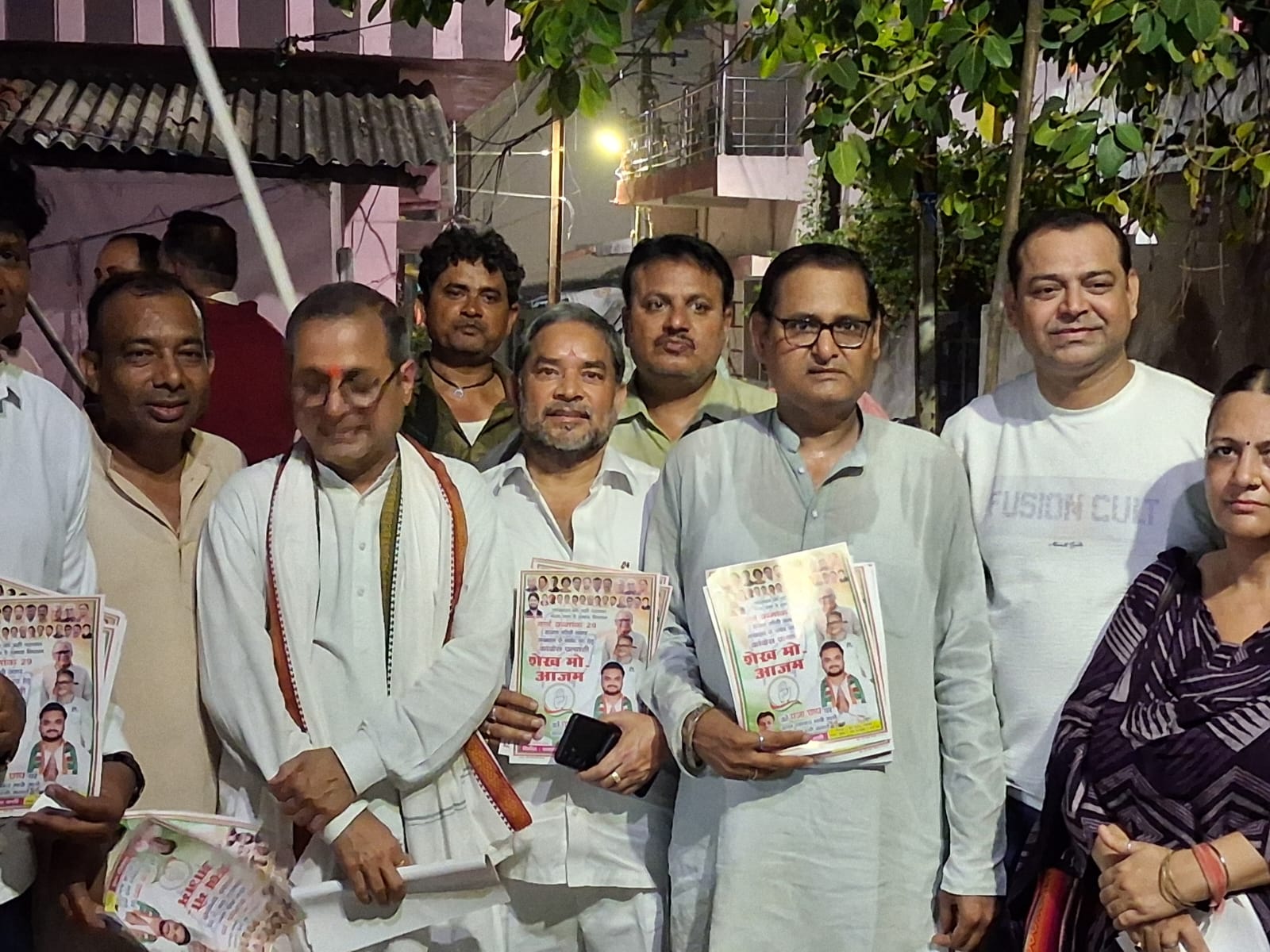 नगर निगम उपचुनाव वार्ड क्रमांक 29 से कांग्रेस प्रत्याशी आजम को जिताने कांग्रेस पहुंची जनता के बीच