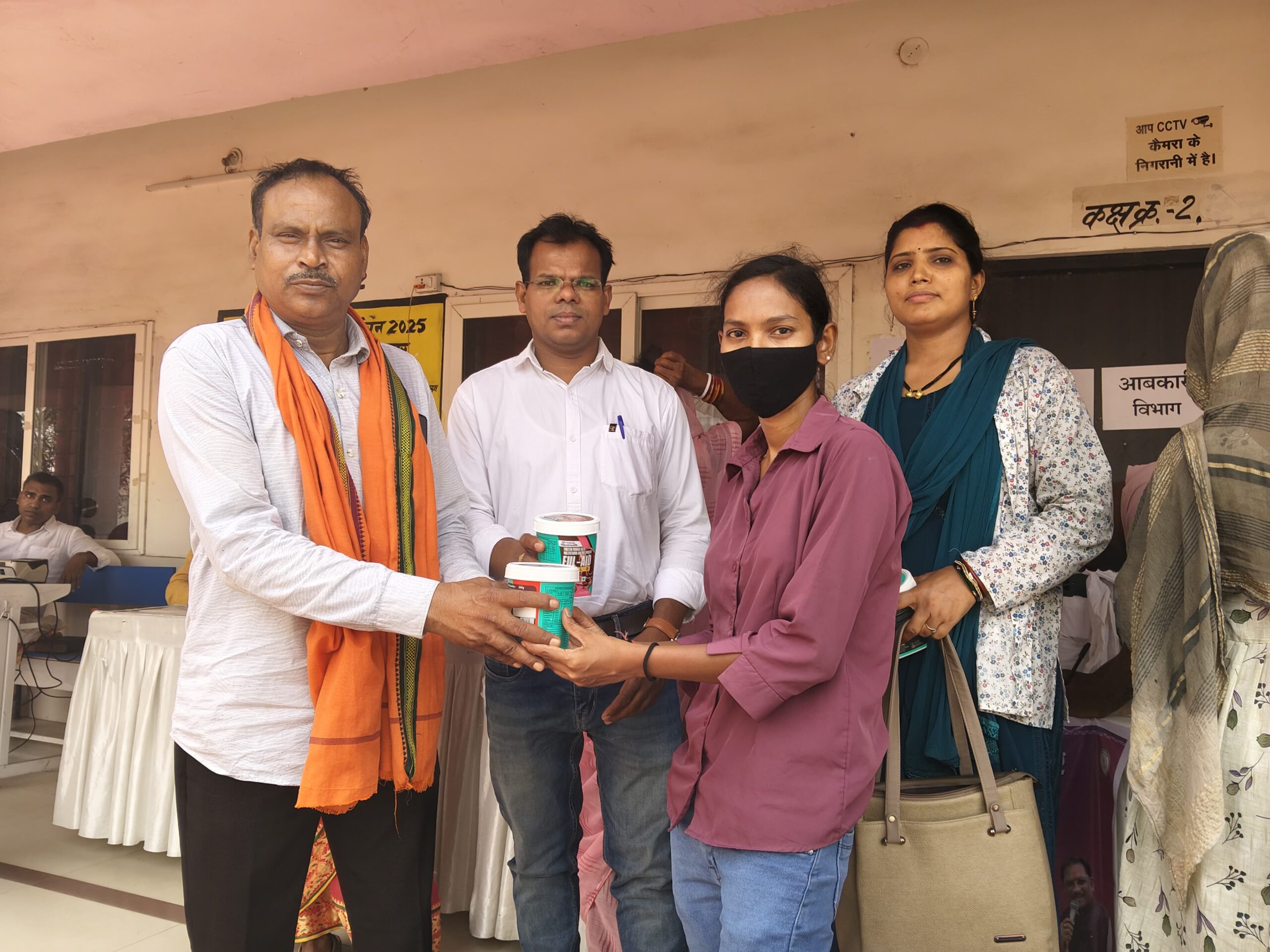 सुशासन तिहार के तहत टीबी मरीजों को मिला पोषण सहायता लाभ