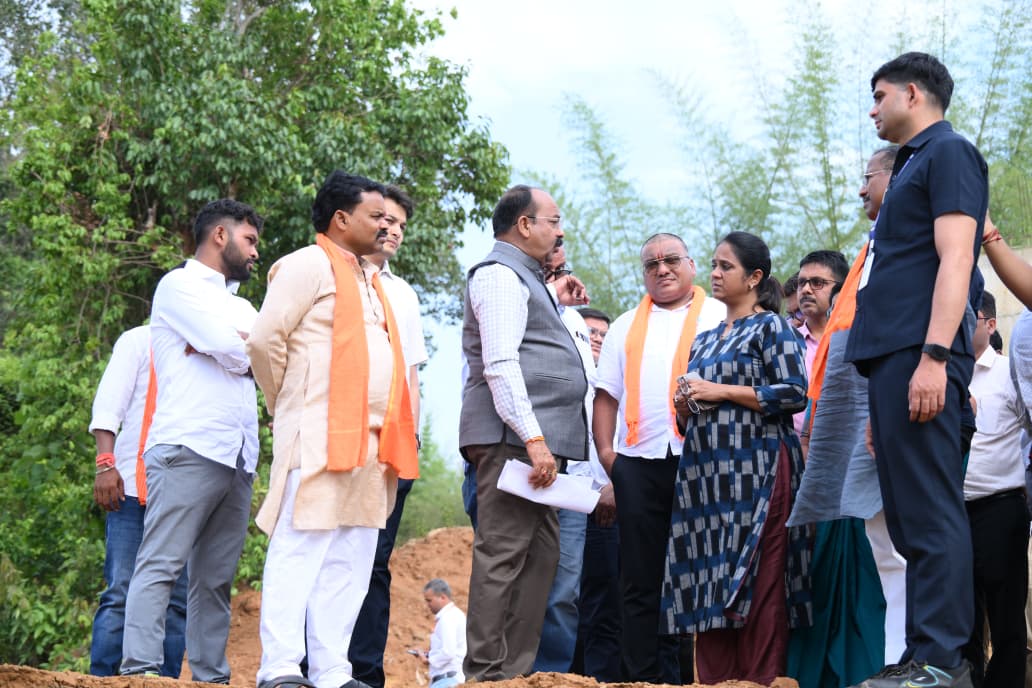 दंतेवाड़ा को भारी वाहनों के दबाव से मिलेगी मुक्ति, दिसम्बर तक पूरा होगा बायपास सड़क और पुल का काम