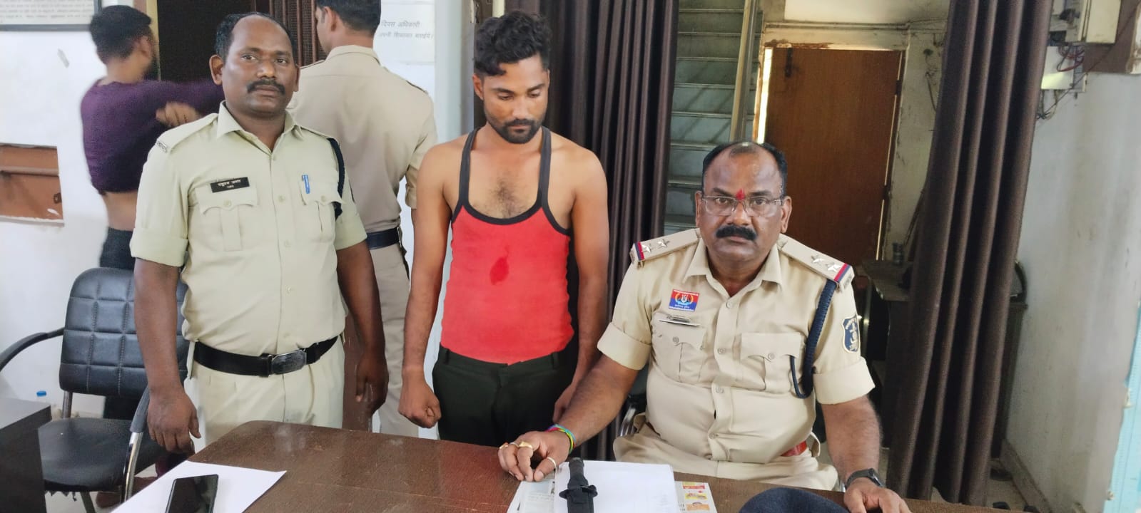 फल दुकान संचालक पर चाकू से जानलेवा हमला करने वाला आरोपी गिरफ्तार