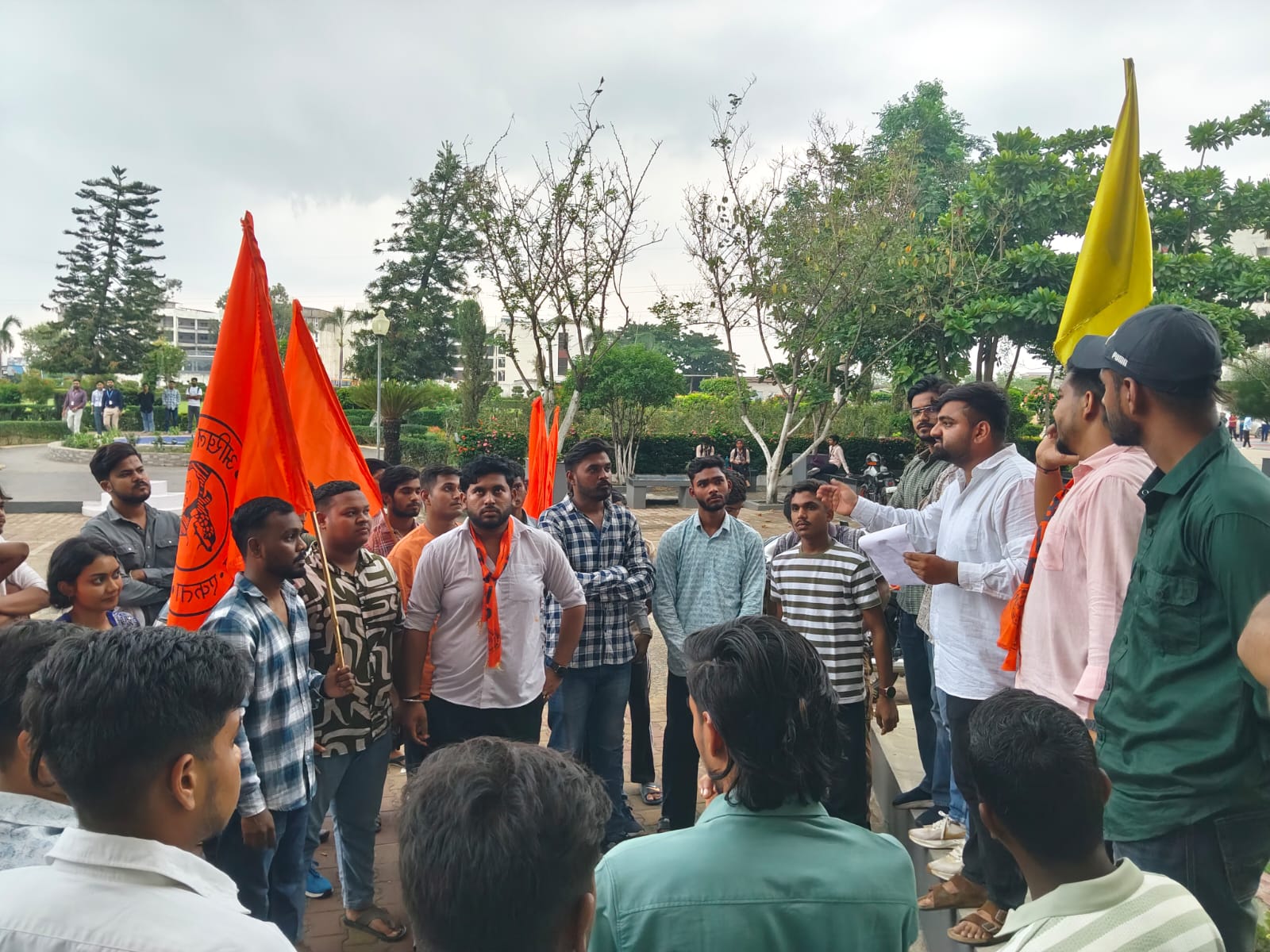Lcit महाविद्यालय बिलासपुर में एबीवीपी ने किया घेराव