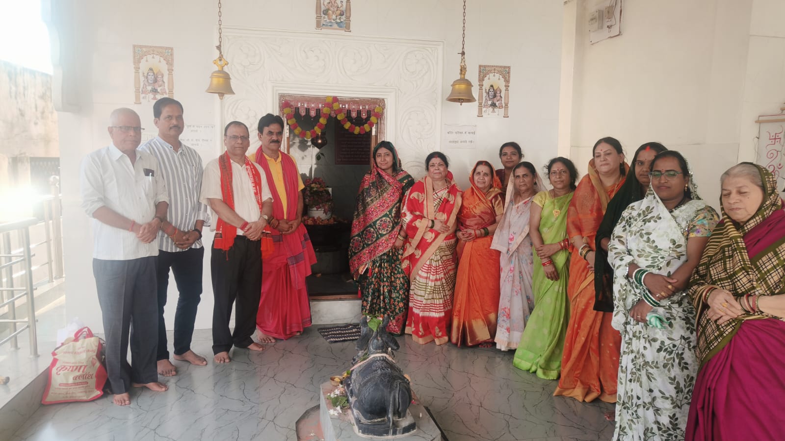 ओंकारेश्वर महादेव मंदिर सागा ले आउट में द्वितीय सोमवार पर भव्य रूद्राभिषेक