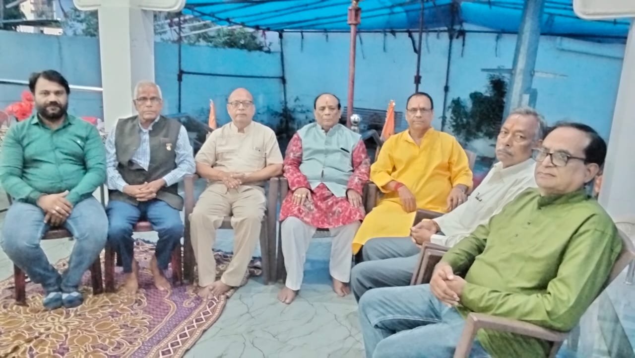 तुलसी जयंती आयोजन को लेकर महत्वपूर्ण बैठक सम्पन्नमानस विमर्श, साहित्यिक चेतना और सांस्कृतिक सरोकारों को लेकर बनी रूपरेखा