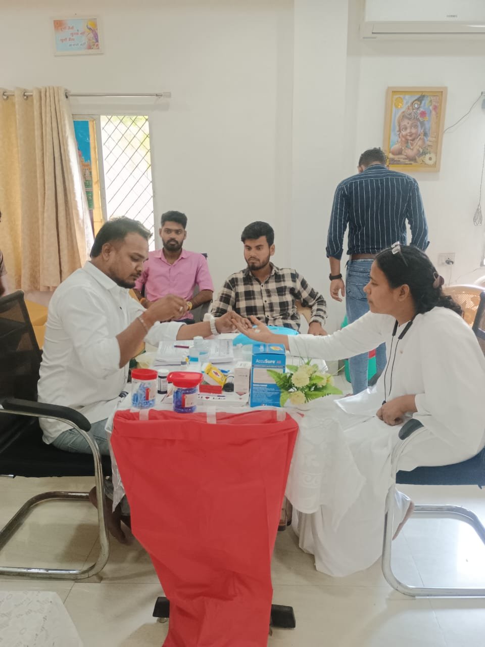 दादी प्रकाशमणि जी की पुण्य स्मृति में रक्तदान महाअभियान हेमुनगर में सम्पन्न